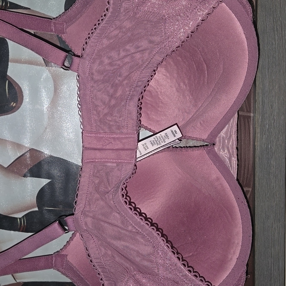 Victoria's Secret Mauve Lace Bra - Picture 3 of 6
